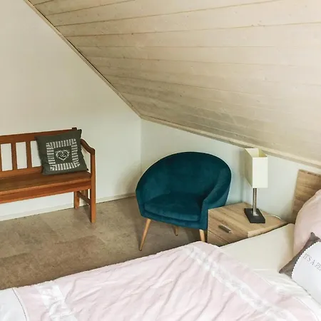 34 Prázdninový dům *